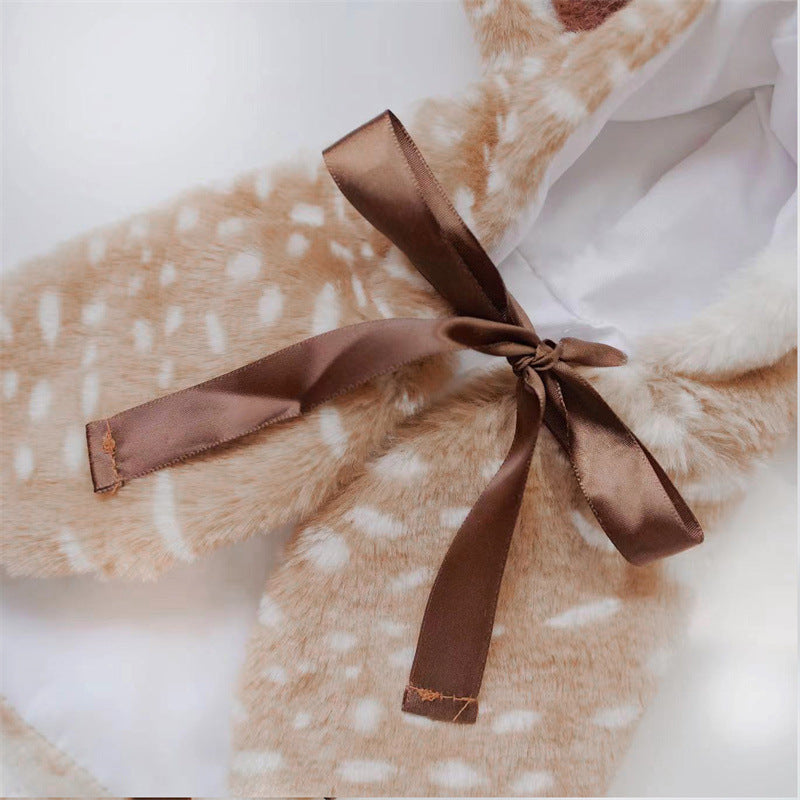 Christmas pet clothing elk cape cloak with festive reindeer design for dogs or cats