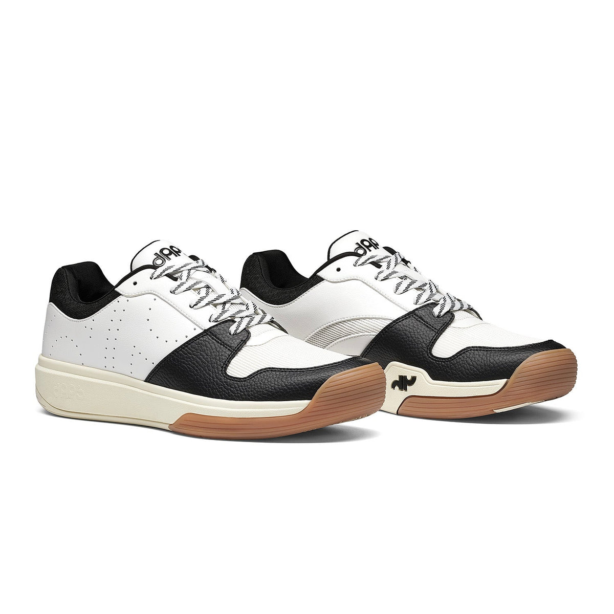 Men’s DAPS DESI Low pickleball shoes in black and white by DAPSFIT, featuring sporty design and comfortable fit for active play.