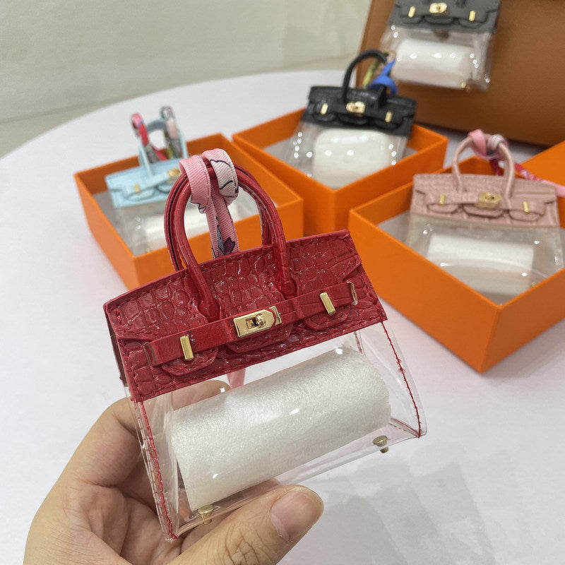 Women's fashion car key case, compact protective key holder in a stylish design