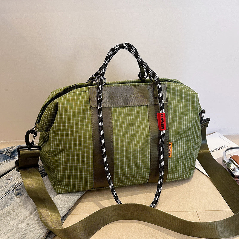 Grid pattern large capacity tote bag in a structured design with spacious handles