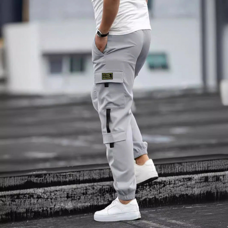 Men's retro jogger casual work pants in a relaxed fit with elastic cuffs and practical pockets