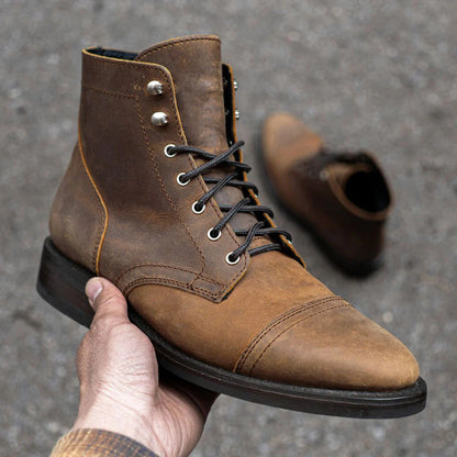 Men's retro round-toe work boots in a classic rugged design