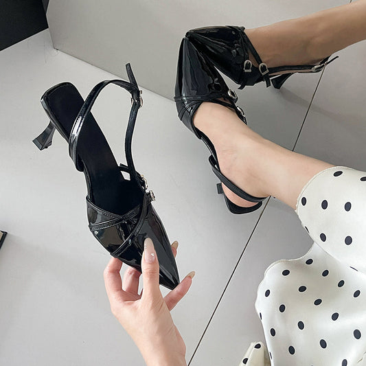 Women’s 2026 summer pointed-toe kitten heel closed-toe sandals with single strap buckle in British style