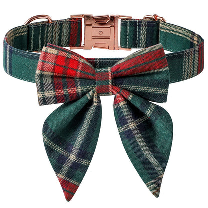 Christmas dog collar with rose gold buckle and festive holiday design