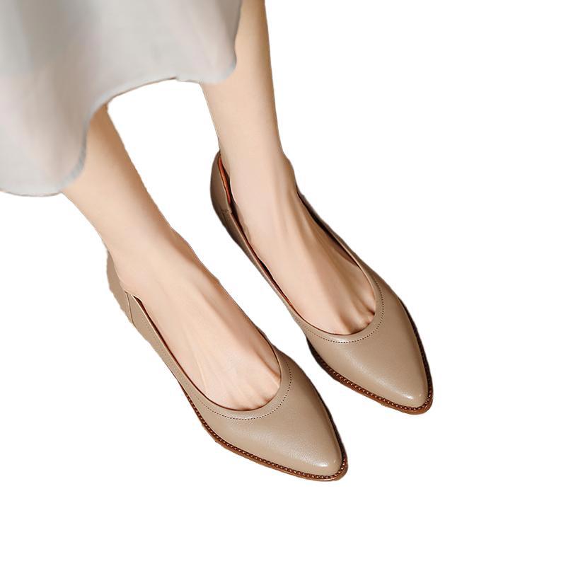 Women’s French-style pointed-toe low-cut mid-heel leather shoes in a classic design