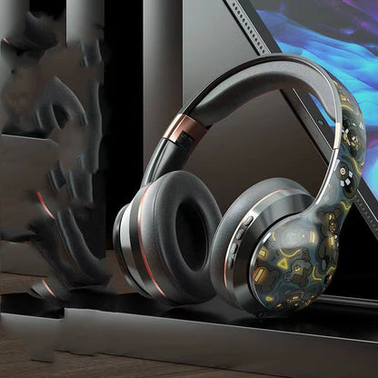 Wireless Bluetooth head-mounted e-sports headphones with cushioned ear cups and adjustable headband