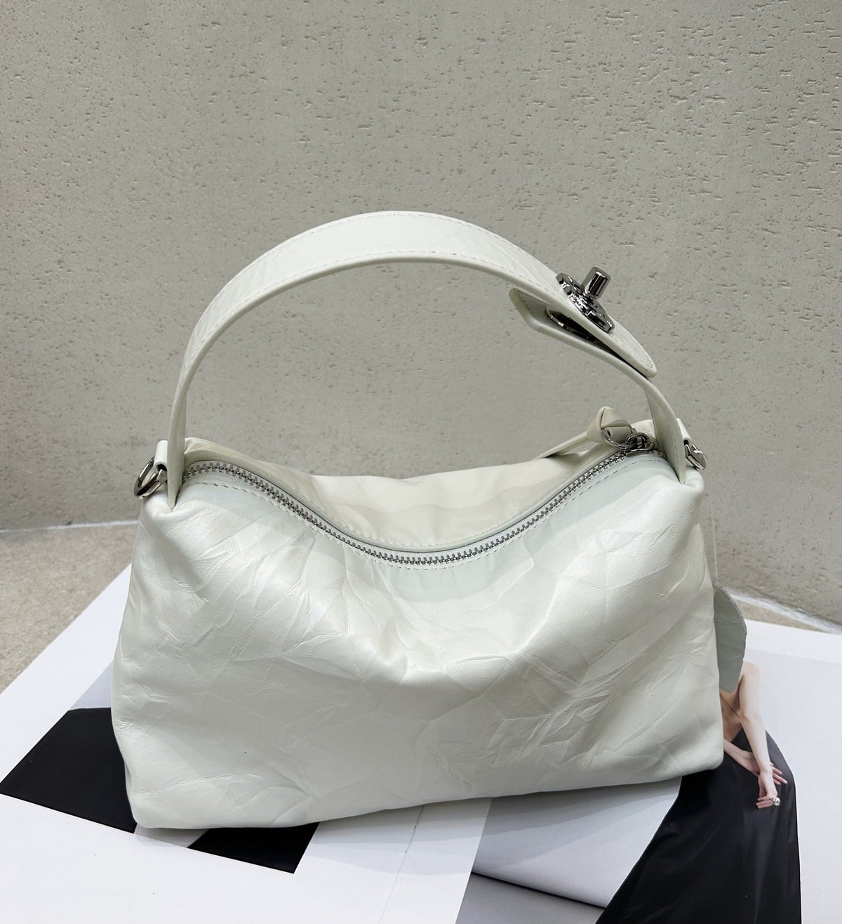 Top-grain cowhide genuine leather hand-grain tote bag for women, versatile structured design