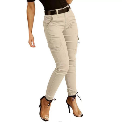 Ankle-length low-rise solid-color cargo pants with pockets, slim-fit leggings, front view