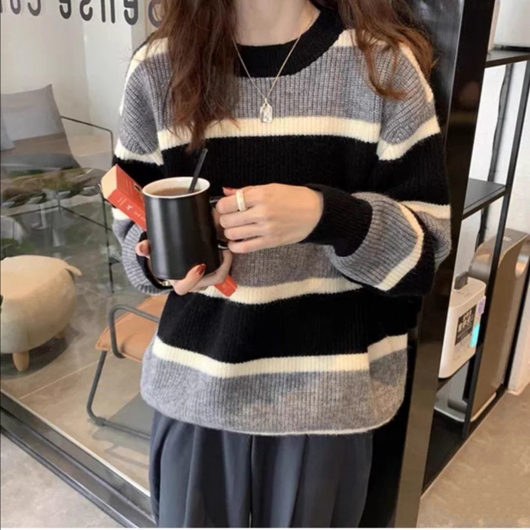 Lazy Wind retro thick knitwear outerwear in a classic textured design
