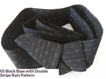 Japanese-style cotton kimono yukata pre-tied waist belt solvers fastened around the waist