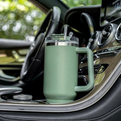 EasyOptionXY 40oz adventure tumbler with handle, stainless steel vacuum travel water cup, showing ice-cold beverage inside.