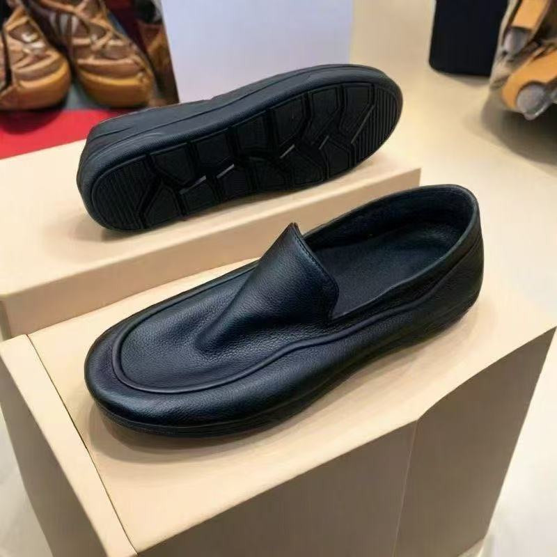 Soft-upper casual men's leather shoes, new summer style footwear in a low-top design