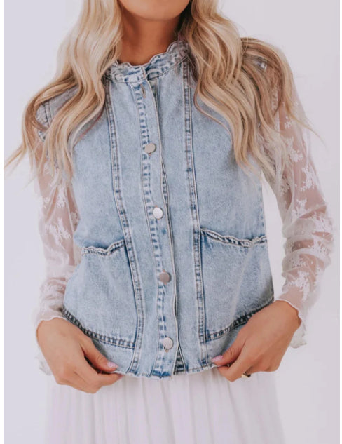 Fan-shaped trim patch pocket button-front denim vest with front pockets