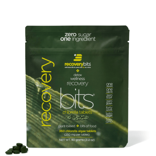 Small bag of ENERGYbits RECOVERYbits® supplement, featuring natural energy-boosting algae in a compact, resealable package.