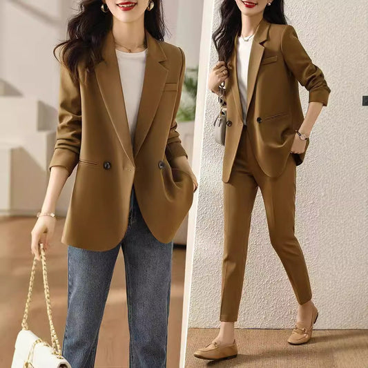 Women's elegant slit blazer with shoulder pads, front view