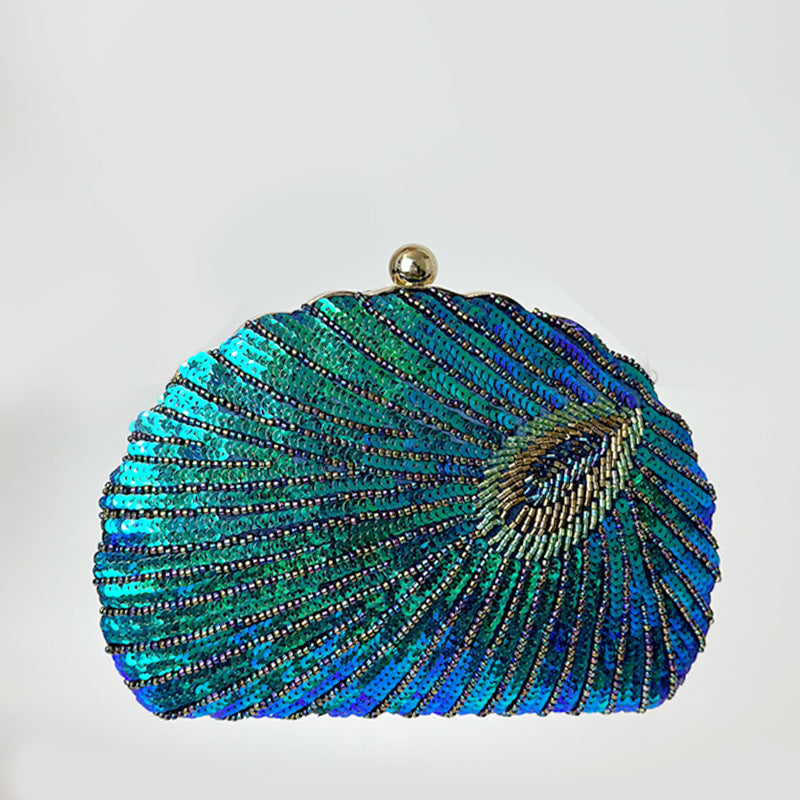 Women's vintage beaded one-shoulder crossbody chain handbag in detailed close-up view