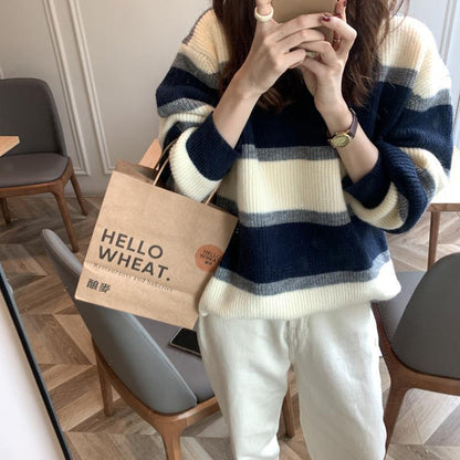 Lazy Wind retro thick knitwear outerwear sweater, front view