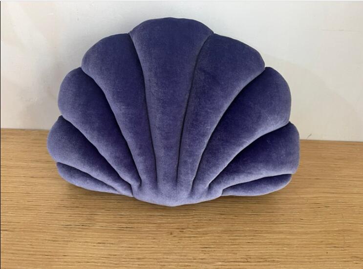 Simulation shell pillow cushion doll nap pillow in a seashell design