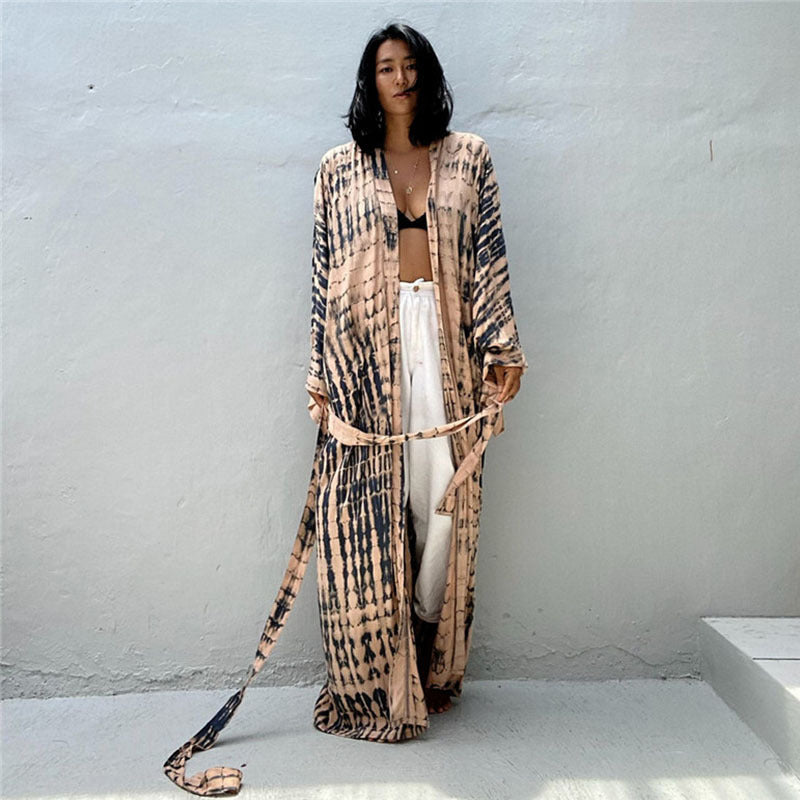 Printed loose sun protection bikini blouse in a sexy beachwear style