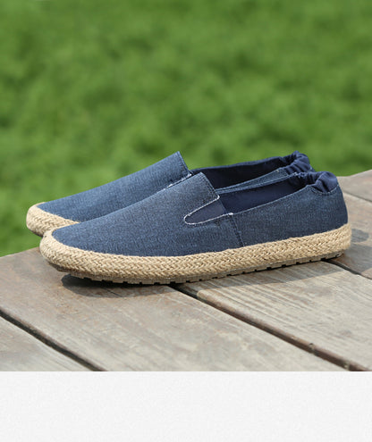 Men's Chinese style summer fisherman slip-ons by BACKUPMYFILESNOW®, featuring breathable fabric and traditional design details.