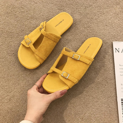 Summer retro flat-heeled sandals in a new-style outdoor design, shown in a neutral color.