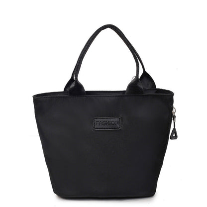 Fashionable women's casual fabric tote handbag, versatile commuter bag with spacious design