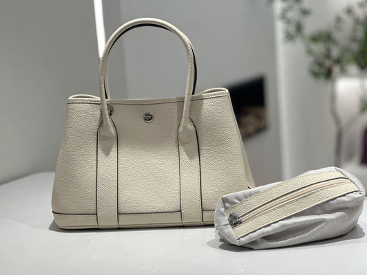 Genuine leather women's garden bag, top-layer cowhide commuter tote handbag with large capacity and 30cm design