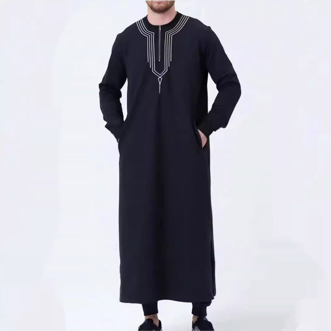 Casual loose men's robe with detailed embroidery and relaxed fit
