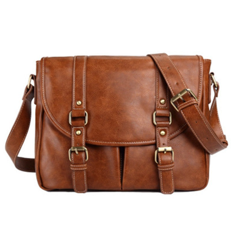 Retro men's shoulder crossbody bag in vintage style with adjustable strap and compact design