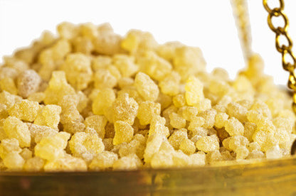 Boswellia dual extracted powder in a clear jar, showcasing the natural herbal supplement from BACKUPMYFILESNOW® for joint health.