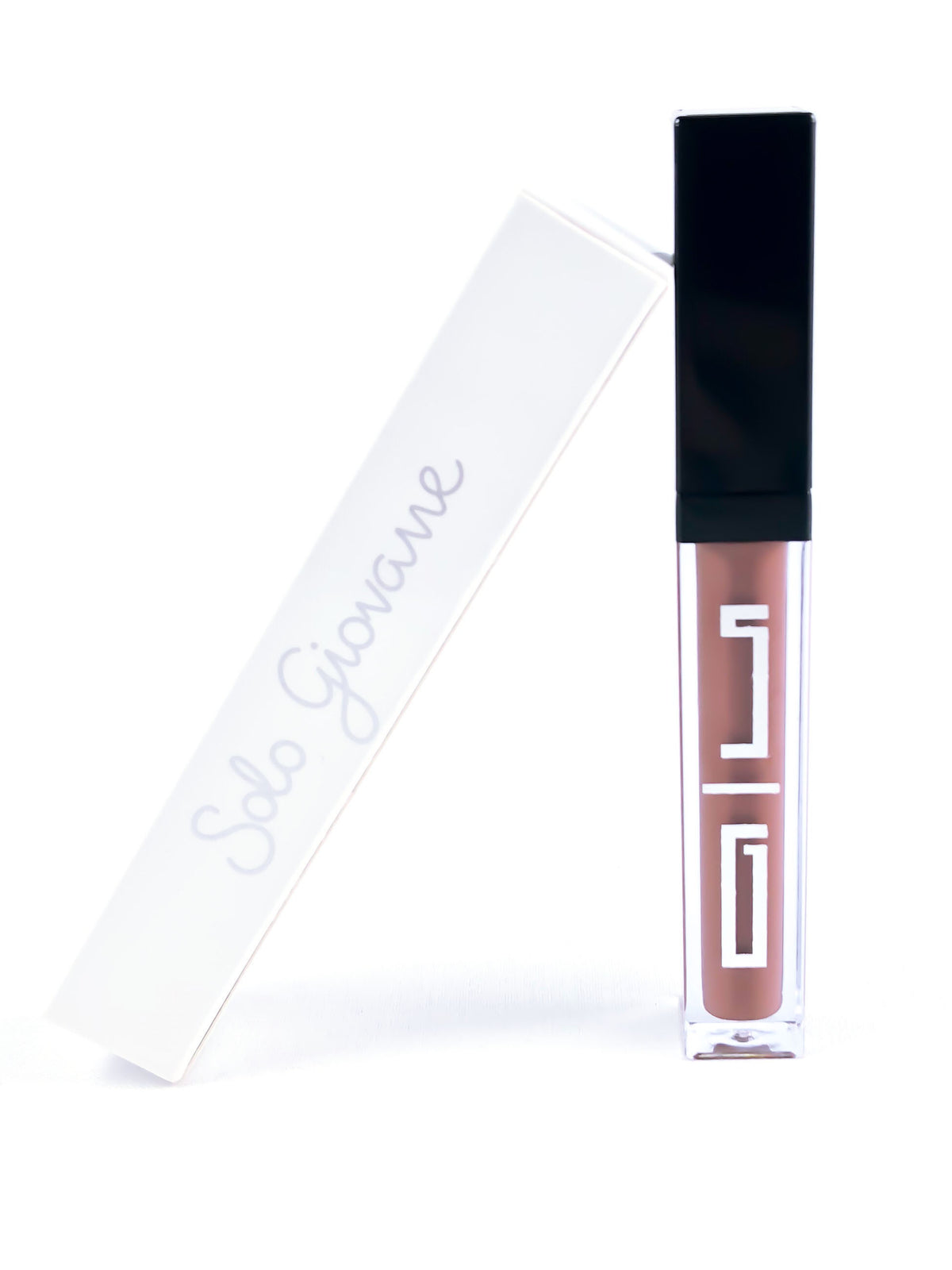 BACKUPMYFILESNOW® Glossy-Color Lip Cream 17 lip gloss with shiny, vibrant finish, showcasing smooth application on lips.