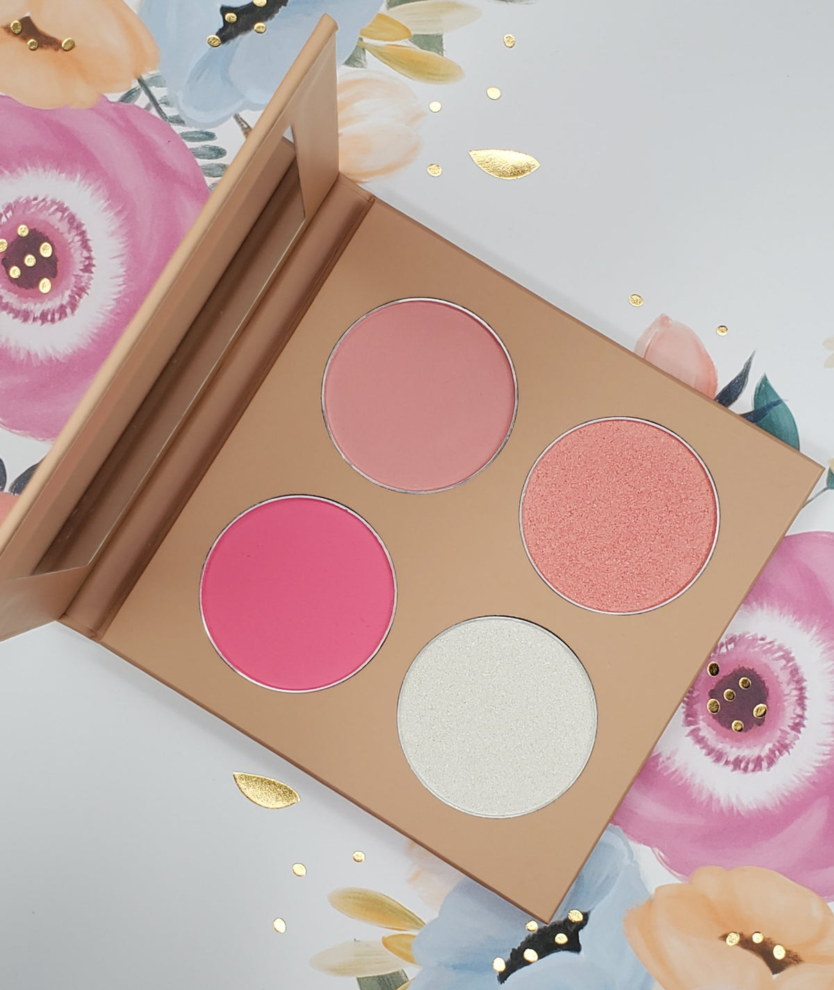 BACKUPMYFILESNOW® SG Four Shades Blush Palette with four pink and peach blushes in a sleek compact for natural glow