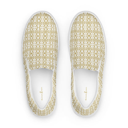 White women's slip-on shoes from Atelier Evezet Arapakou with waterproof canvas and anatomical sole for comfort and style.
