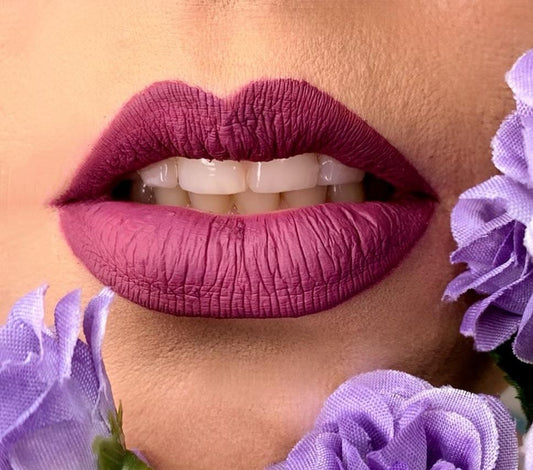 Matte liquid lipstick in shade 7 by BACKUPMYFILESNOW®, featuring a smooth, velvety finish and precise applicator for bold lips.