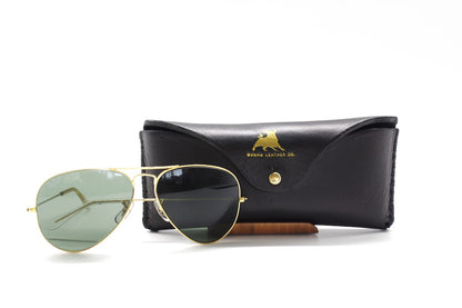 Bueno Leather Co. BLCO® handmade sunglasses case in brown leather with stitched detailing and secure snap closure.