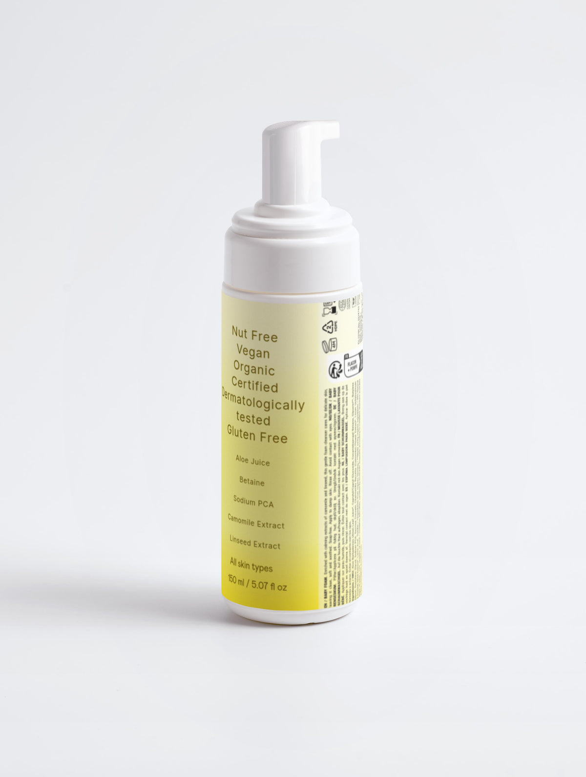 Baby Belleviecosmetic foaming wash in a 150ml bottle, gentle nut-free cleanser designed for newborns and sensitive skin.