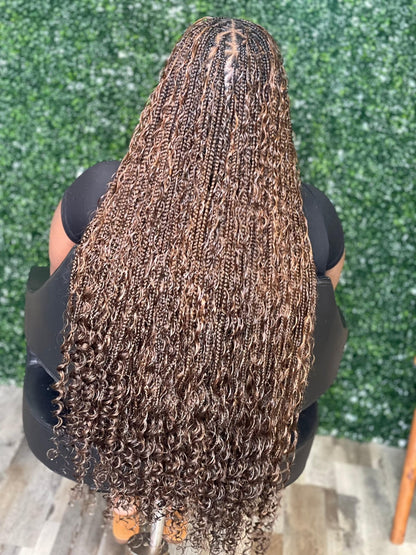 Fula Beauty Deep Wave Boho Hair in 1B natural black, showing wavy texture and full volume on a mannequin head.