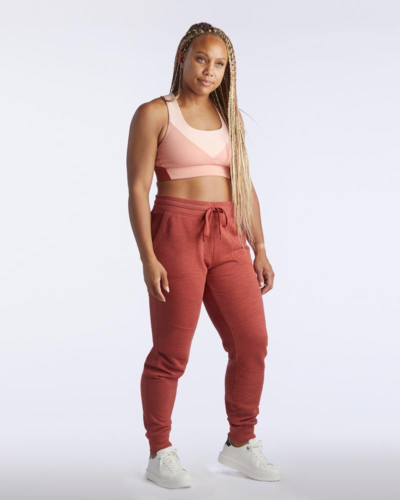 Goal Five Freasy Jogger in carbon color, lifestyle image showing relaxed fit and casual style, perfect for everyday wear.
