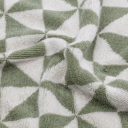 Set of two Italic Umbra Australian Cotton Towels in sage and ecru, soft and plush bath towels for home use.