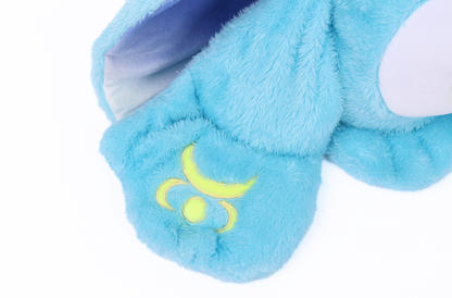 Moon Pals Bo Jr. 2.5lb Hugger Plush stuffed animal, soft and cuddly with a friendly expression, perfect for kids.