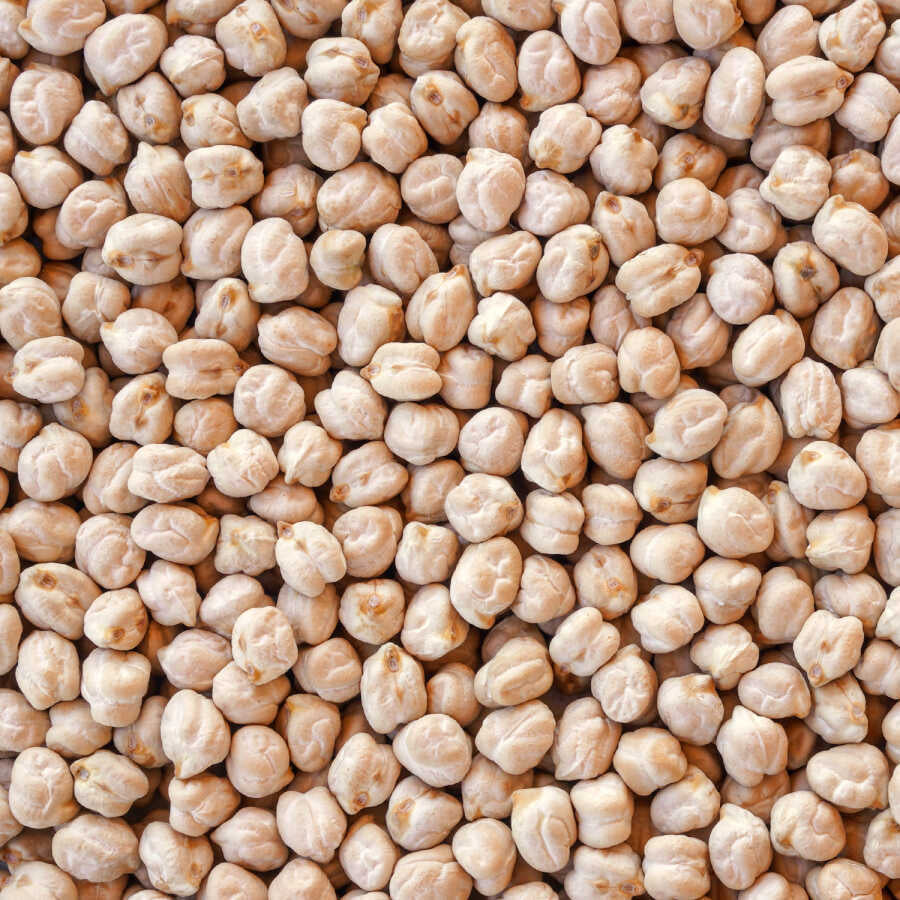 S101 Hasata Chickpeas Ram 1kg, dry chickpeas in a transparent bag, ready for cooking or baking.