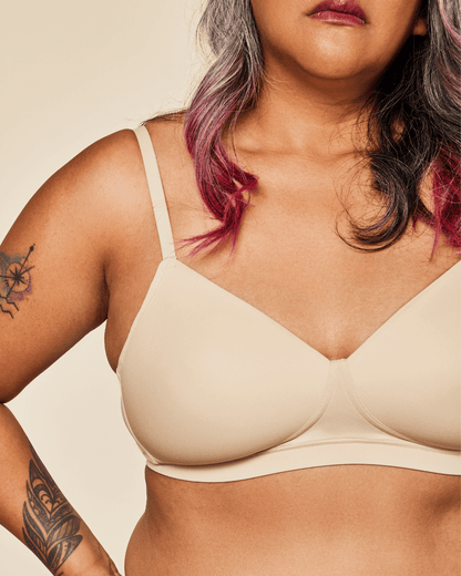 Meadow Moonrise Pocketed T-Shirt Bra in Buff, seamless underwire bra with pockets for added comfort, perfect for everyday wear.