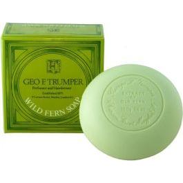 Geo. F. Trumper bath soap collection with extract of limes, 150g, featuring natural soap bars in elegant packaging.