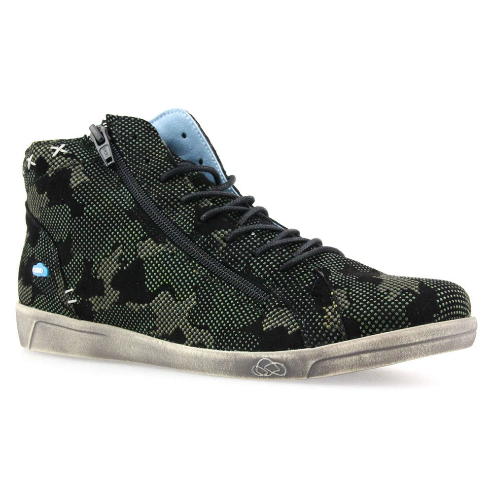 Camouflage boot liners for CLOUD Footwear US Aika boots, shown in close-up detail with comfortable fabric and camouflage pattern.