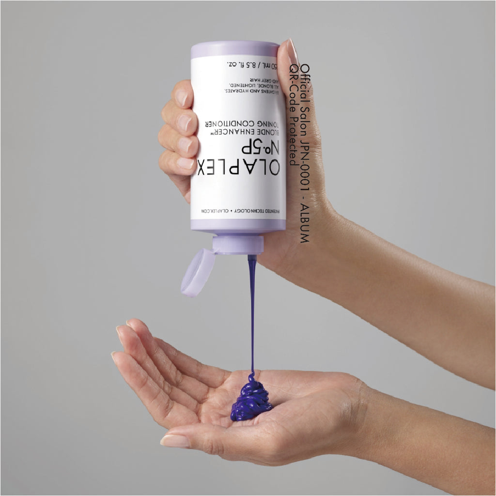 Olaplex No.5P Blonde Enhancer Toning Conditioner 250ml, a moisturizing conditioner for blonde hair with violet toner properties.