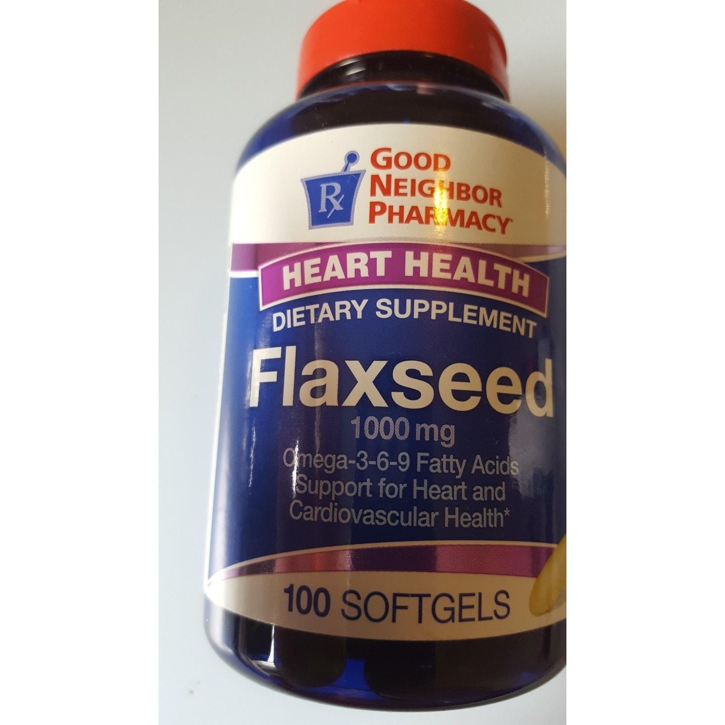 Softgel capsules of Good Neighbor Pharmacy GNP Flaxseed 1000 Mg by Pasteur Pharmacy, part of Fitness & Nutrition supplement line.