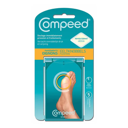 Medium-sized Compeed Callus Corns Plasters by Pasteur Pharmacy for foot care, showing five adhesive patches on a white background.