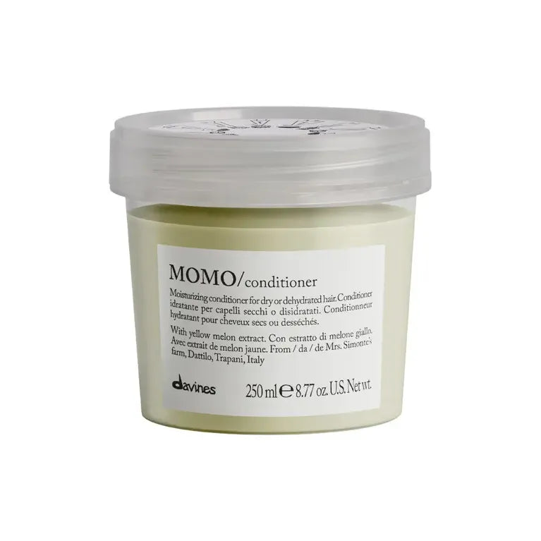 Davines MOMO Conditioner bottle, hydrating and detangling hair care product for soft, silky hair in 8.7 oz size.