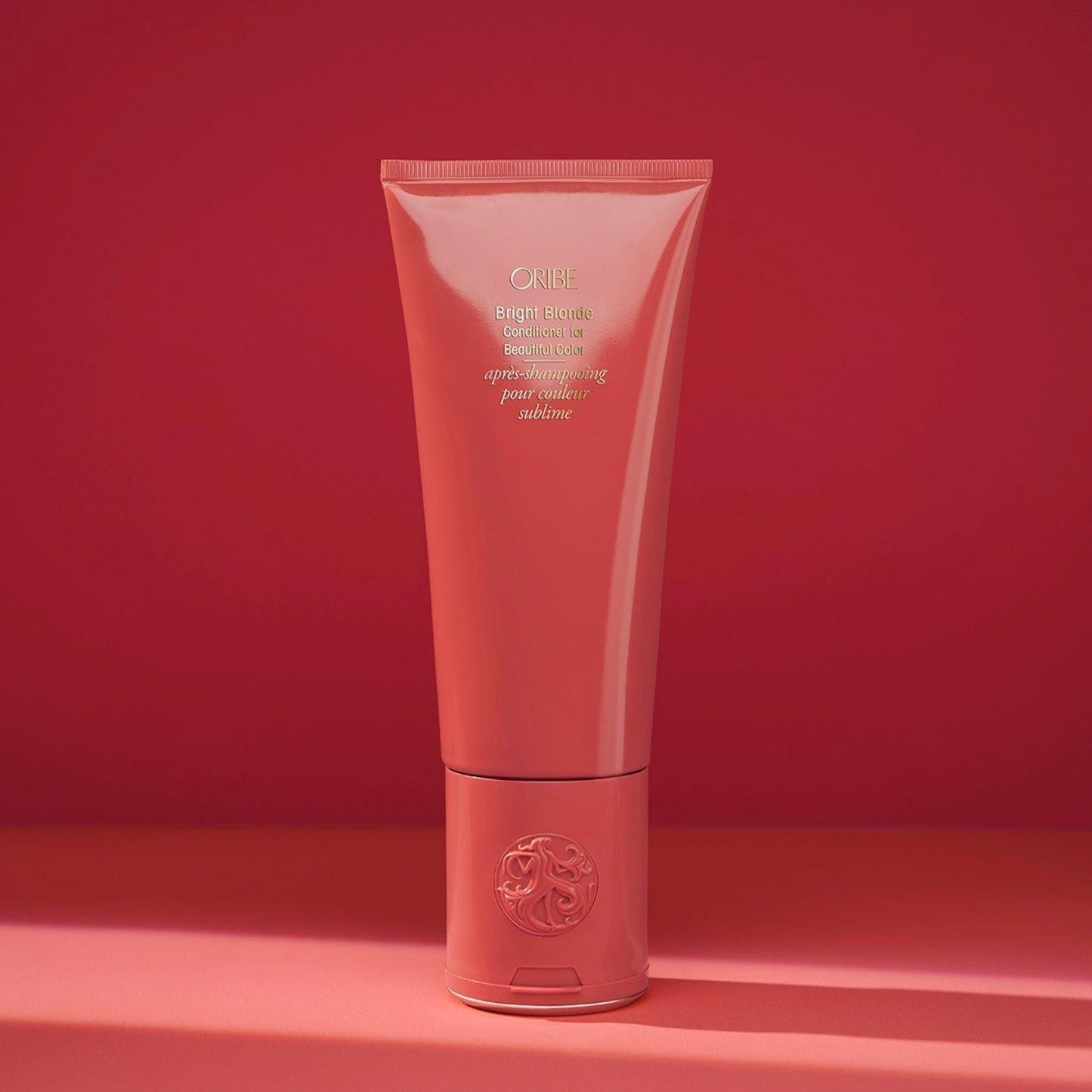 Oribe Bright Blonde Conditioner for beautiful hair color, 200 ml, smooth and nourishing hair conditioner in a sleek bottle