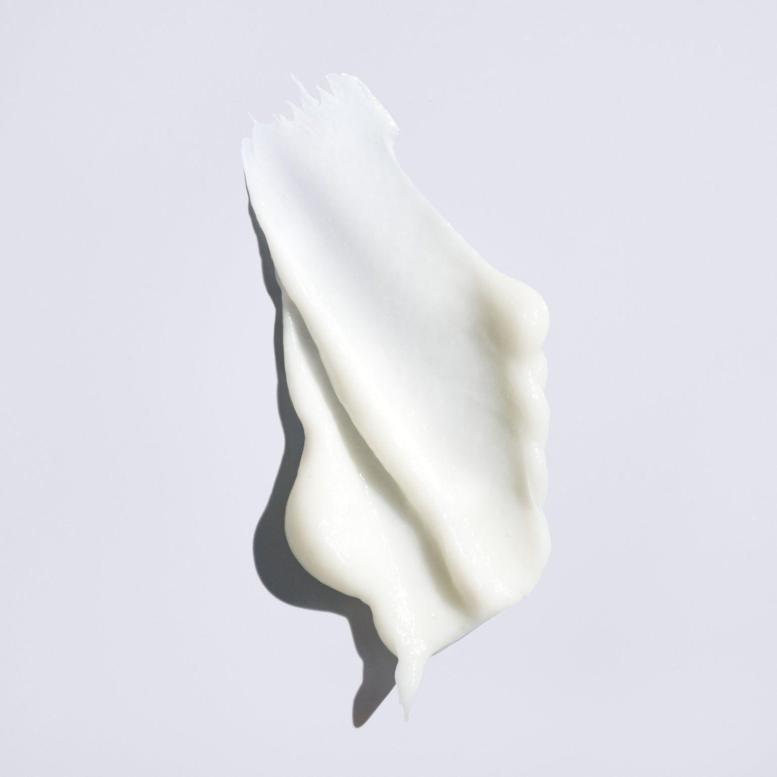 Oribe Conditioner for Brilliance and Shine in 200 ml bottle, smooth and enhance hair's shine and health.